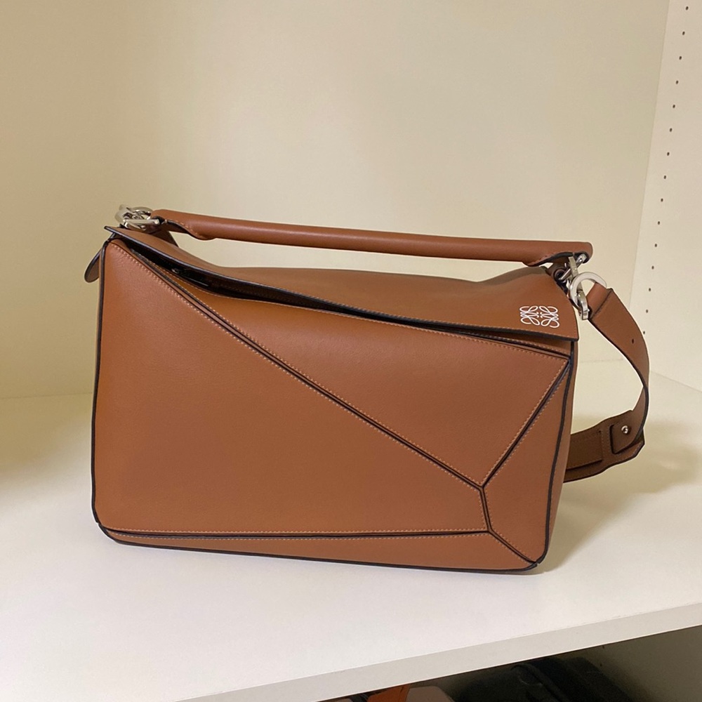 Loewe Puzzle Bag Large in Tan